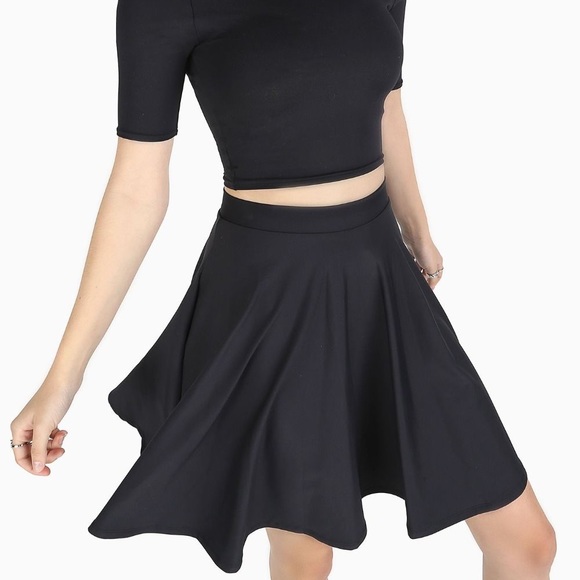 Matte skater skirt - Picture 2 of 3